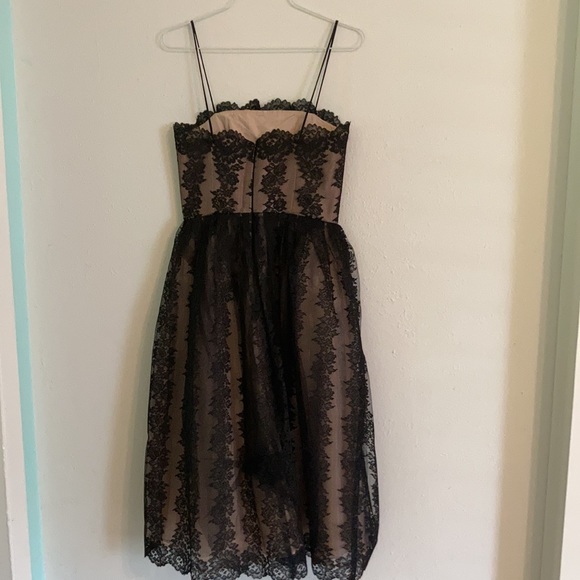 Retro black lace evening gown - Picture 6 of 8
